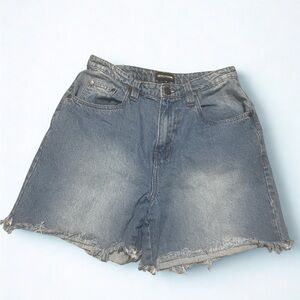 PrettyLittleThing Distressed Blue Jean Shorts
